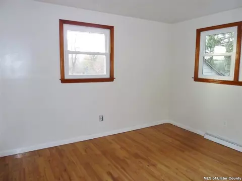 506 Plains Rd, Wallkill, NY 12589 photo 8