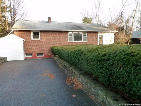 506 Plains Rd, Wallkill, NY 12589 photo 12