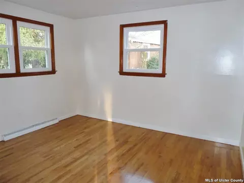 506 Plains Rd, Wallkill, NY 12589 photo 9