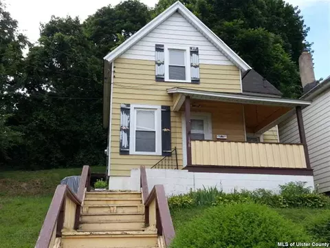158 Smith St, Poughkeepsie, NY 12601 photo 5