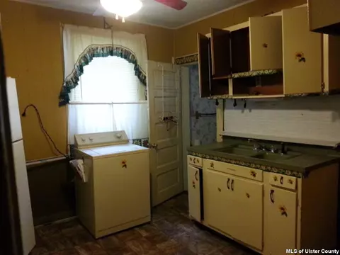 158 Smith St, Poughkeepsie, NY 12601 photo 14