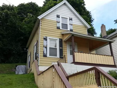 158 Smith St, Poughkeepsie, NY 12601 photo 6