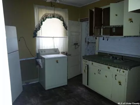 158 Smith St, Poughkeepsie, NY 12601 photo 13