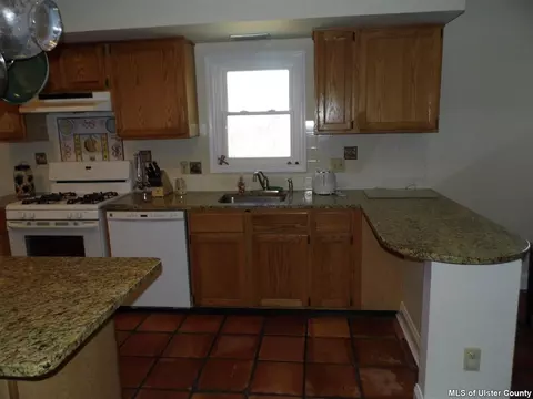 14 Berghoff Dr, Fishkill, NY 12524 photo 6