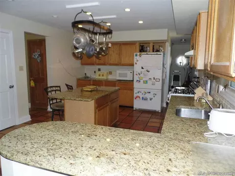 14 Berghoff Dr, Fishkill, NY 12524 photo 7