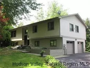 65 Hunt Rd, Wallkill, NY 12589 photo 1