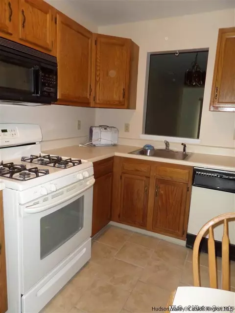 424 Gregory, Highland, NY 12528 photo 3