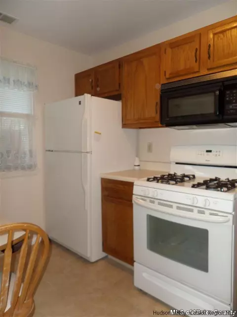 424 Gregory, Highland, NY 12528 photo 5
