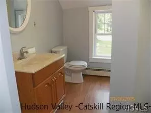 403 Quaker St, Wallkill, NY 12589 photo 16