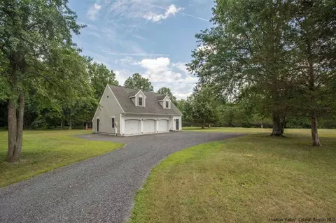 460 Decker Rd, Wallkill, NY 12589 photo 5
