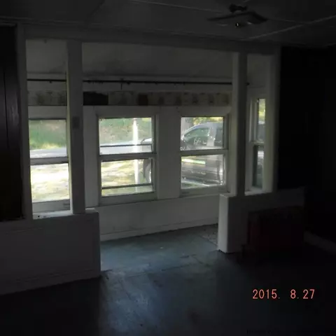 217 Bower Rd, Poughkeepsie, NY 12603 photo 9