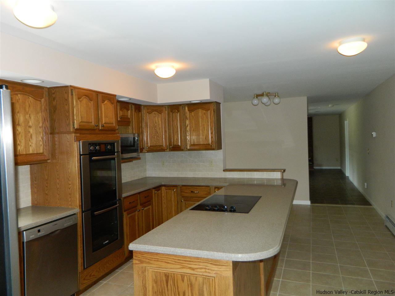 28 Sycamore, Wallkill, NY 12589 photo 16