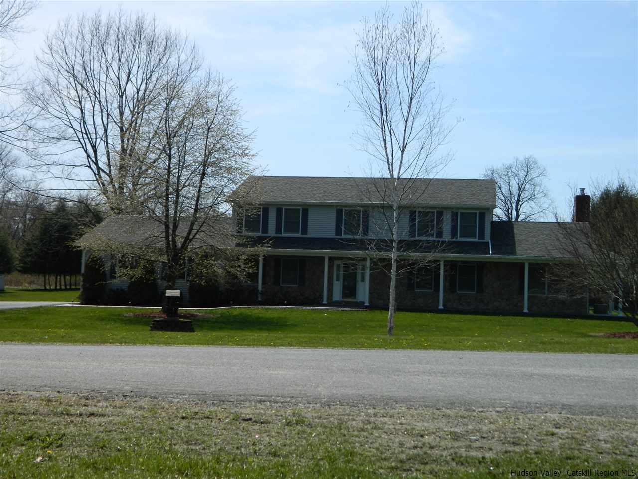 28 Sycamore, Wallkill, NY 12589 photo 4