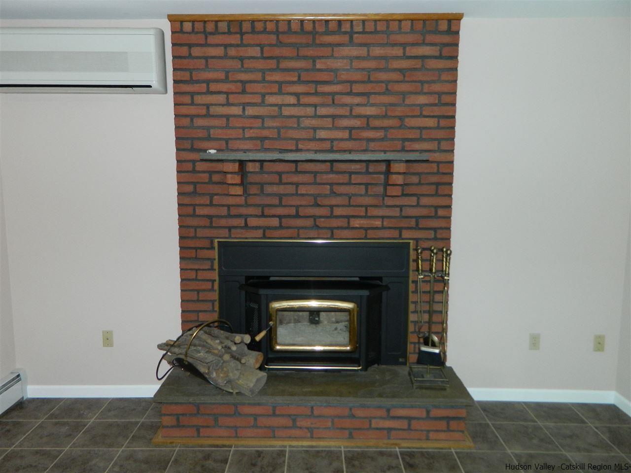 28 Sycamore, Wallkill, NY 12589 photo 20