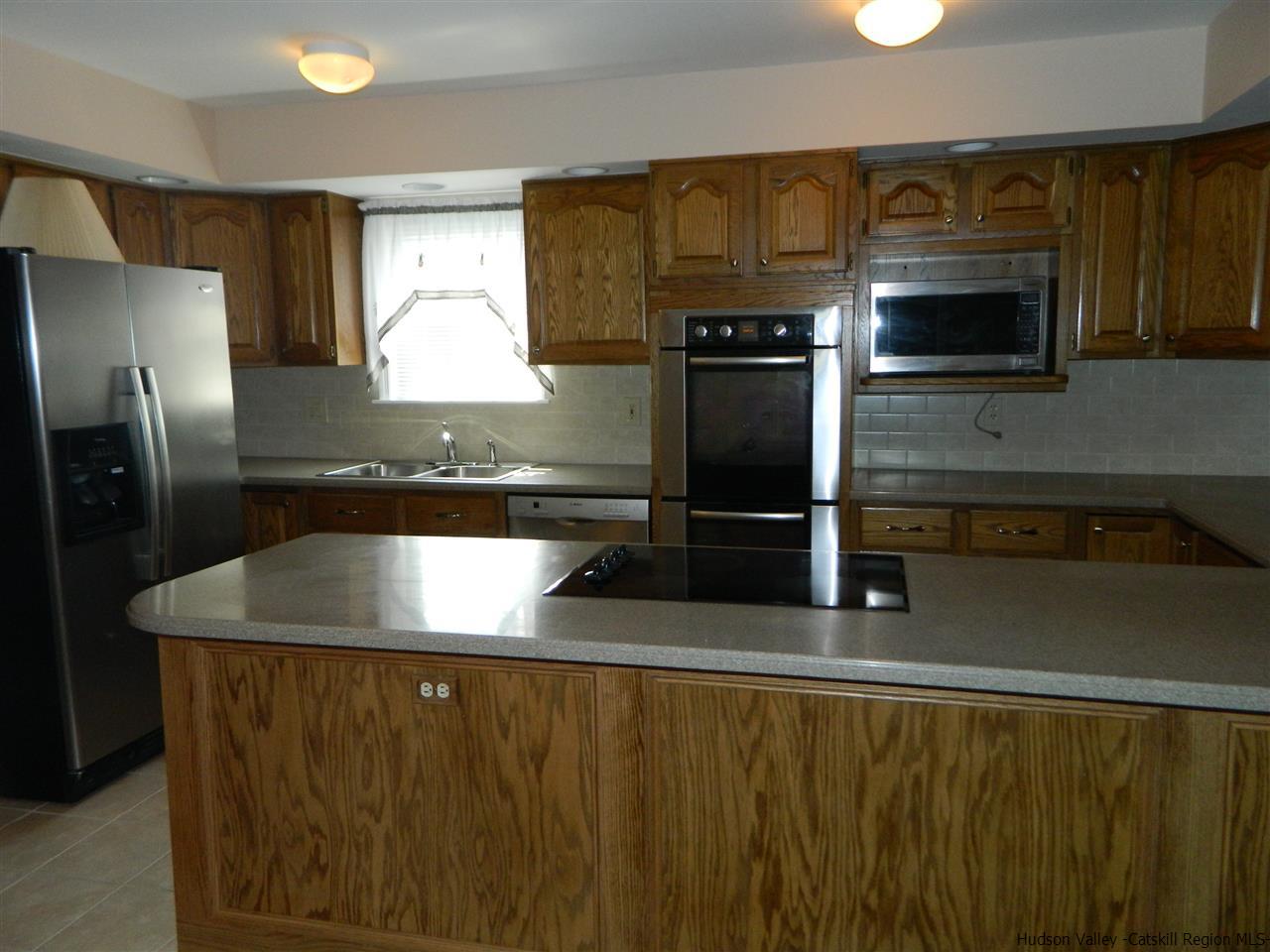 28 Sycamore, Wallkill, NY 12589 photo 14