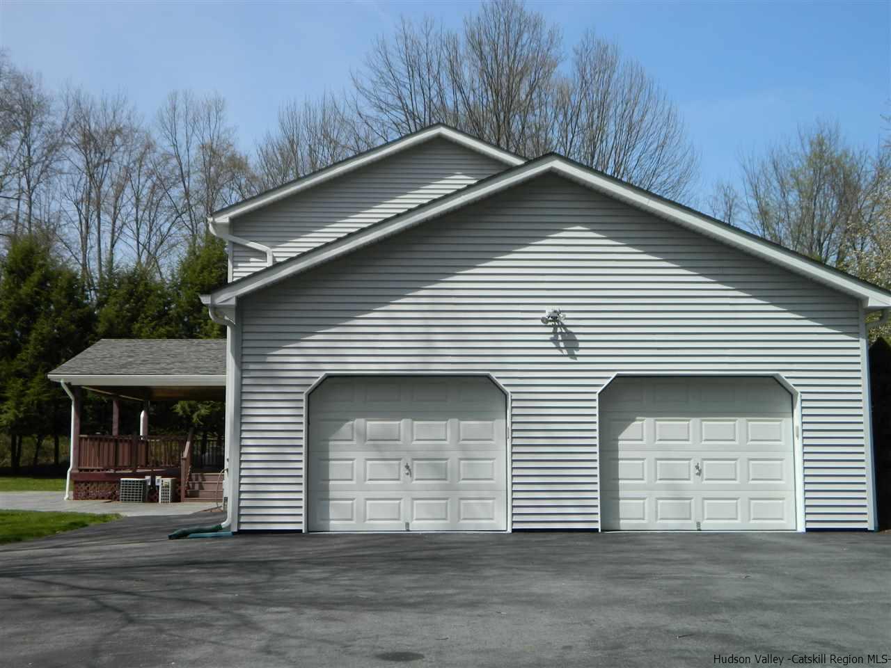 28 Sycamore, Wallkill, NY 12589 photo 5