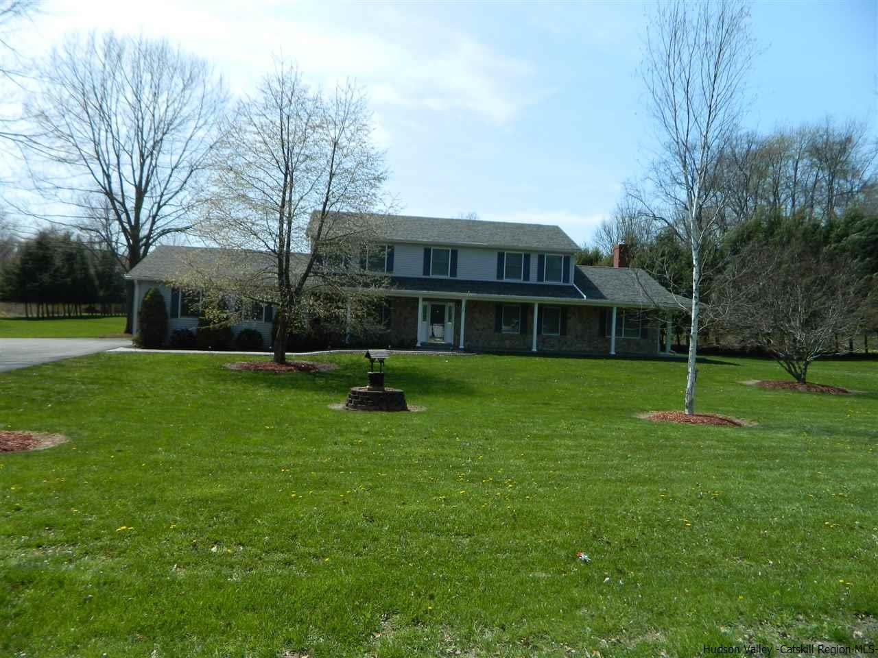 28 Sycamore, Wallkill, NY 12589 photo 2