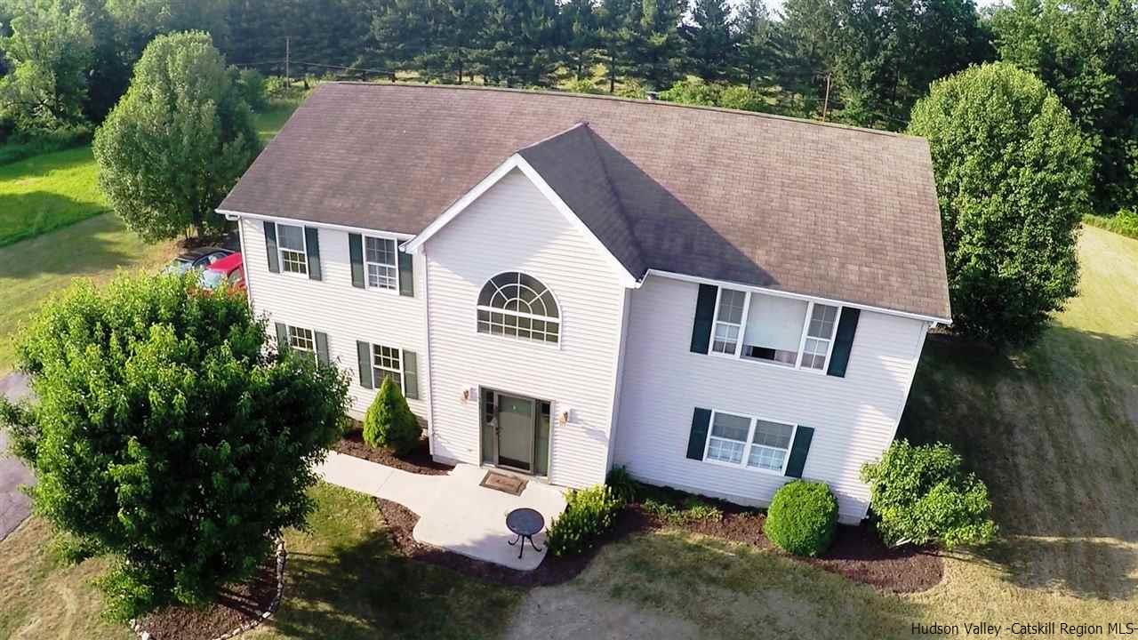 9 Sycamore Dr, Wallkill, NY 12589 photo 1