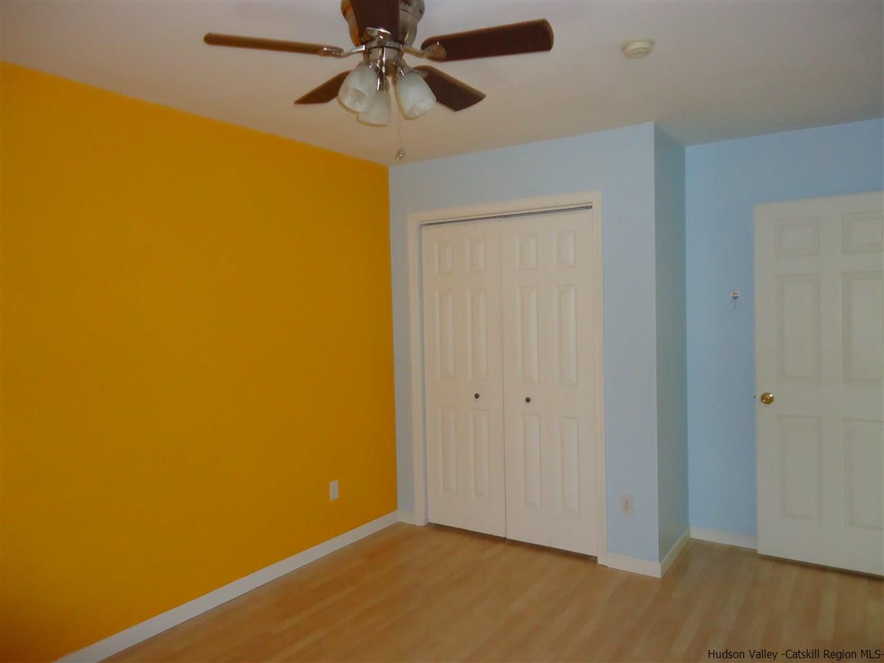 9 Sycamore Dr, Wallkill, NY 12589 photo 8