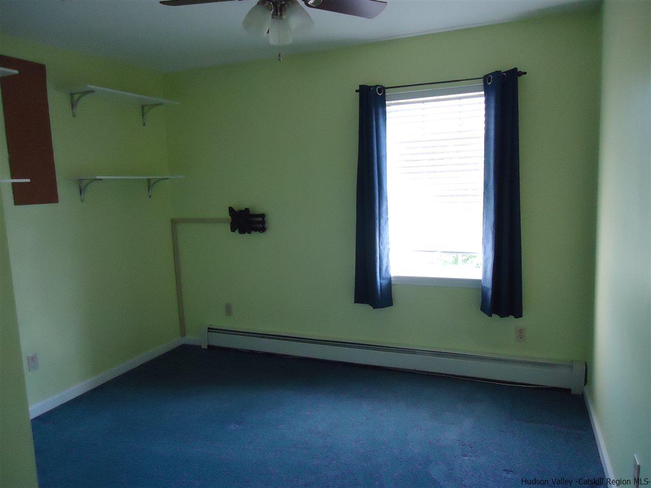 9 Sycamore Dr, Wallkill, NY 12589 photo 7
