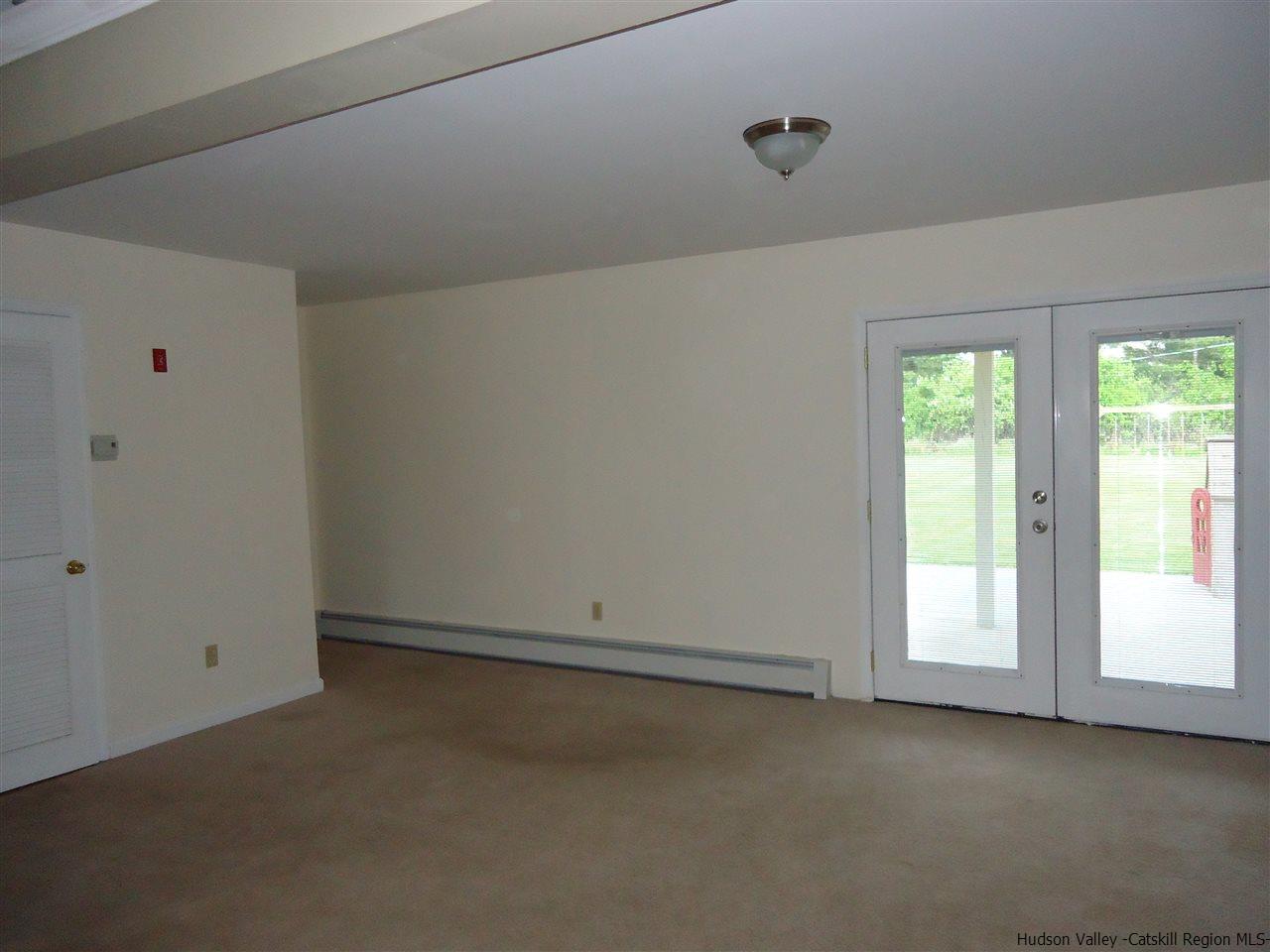 9 Sycamore Dr, Wallkill, NY 12589 photo 10