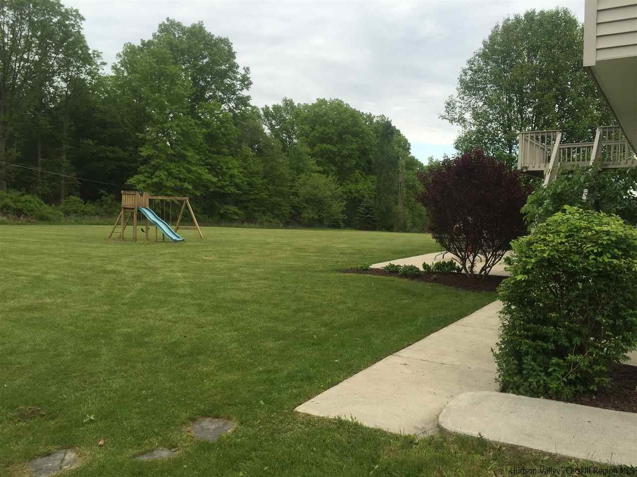 9 Sycamore Dr, Wallkill, NY 12589 photo 14