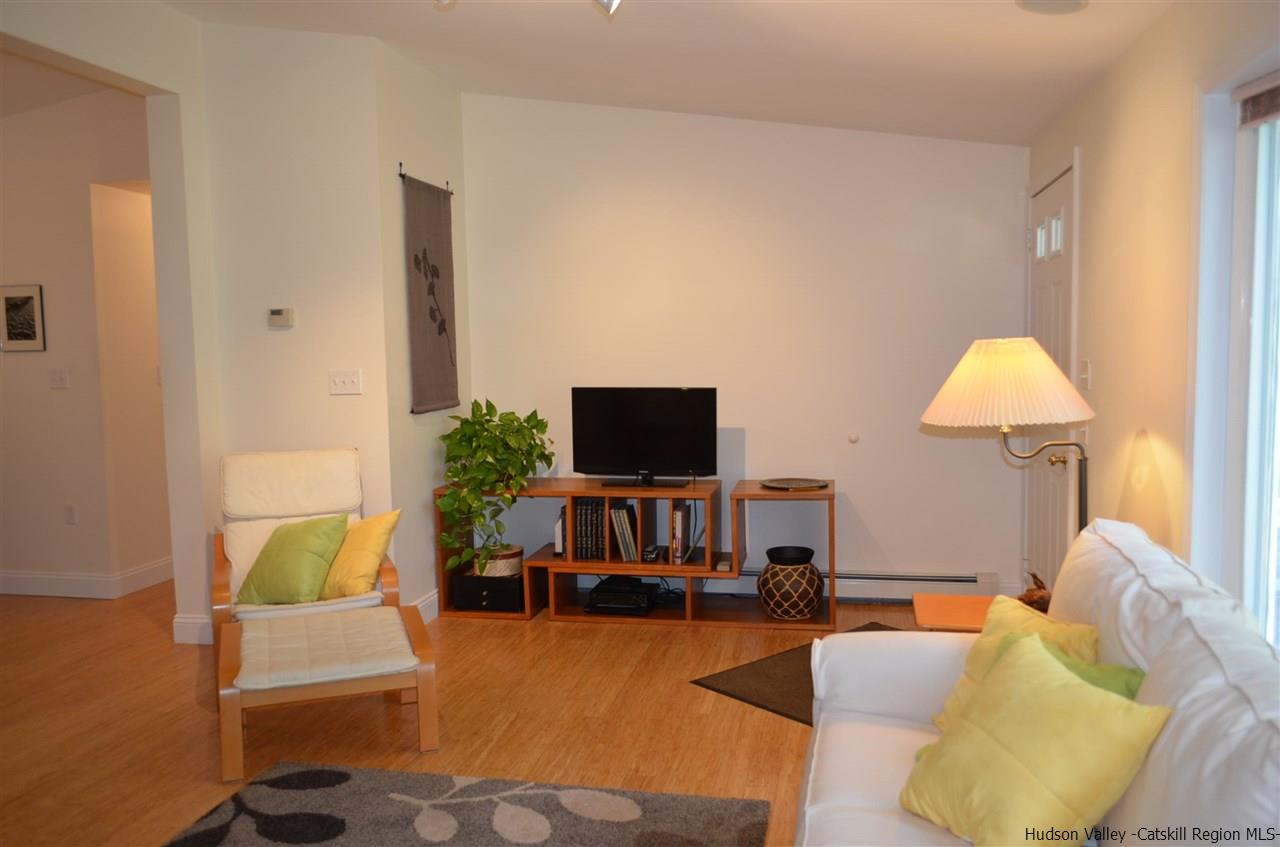 106 Old Post Rd, Red Hook, NY 12571 photo 4
