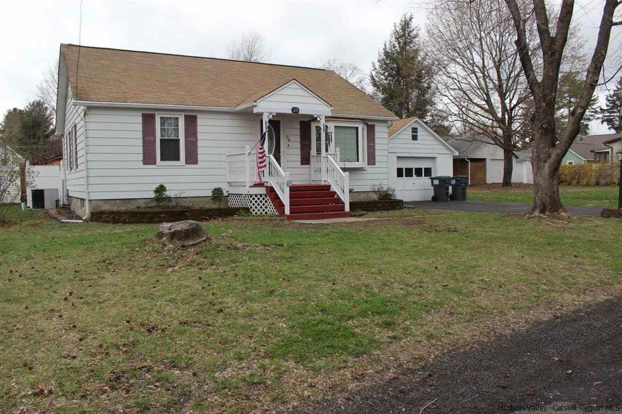 28 Hulse St, Wallkill, NY 12589 photo 1