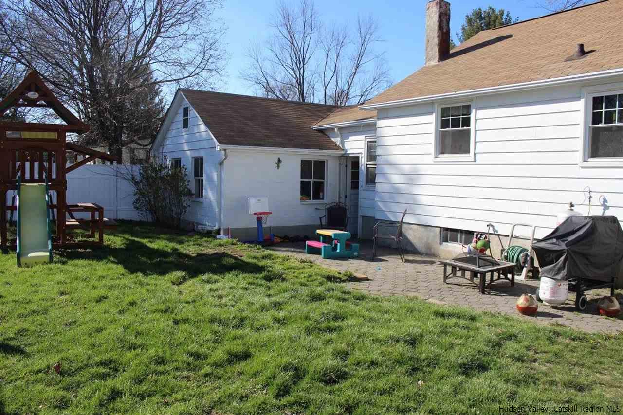 28 Hulse St, Wallkill, NY 12589 photo 5