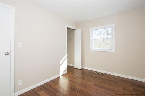 16 Jaeger Dr, Cornwall, NY 12518 photo 8