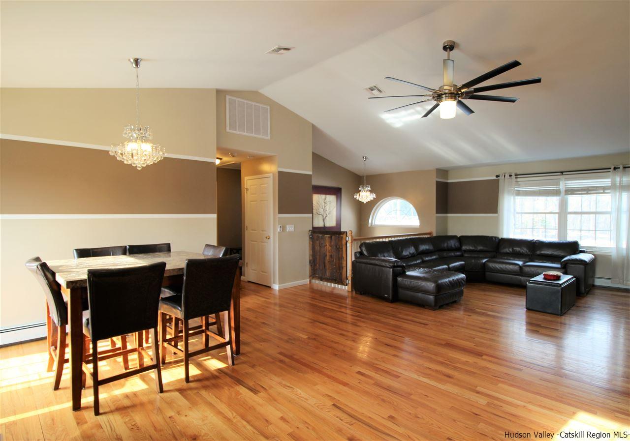 11 Pressler Rd, Wallkill, NY 12589 photo 5