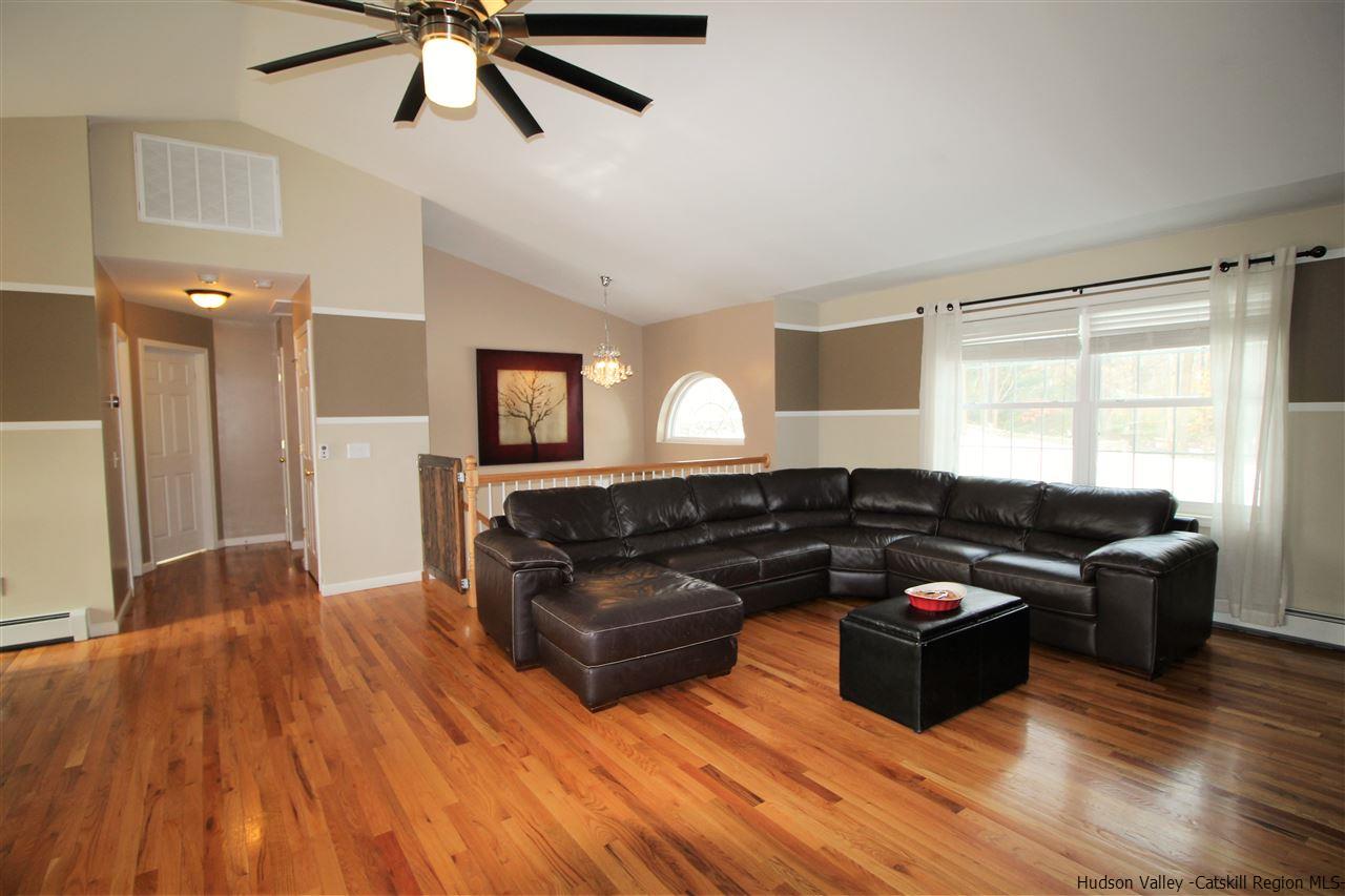 11 Pressler Rd, Wallkill, NY 12589 photo 9