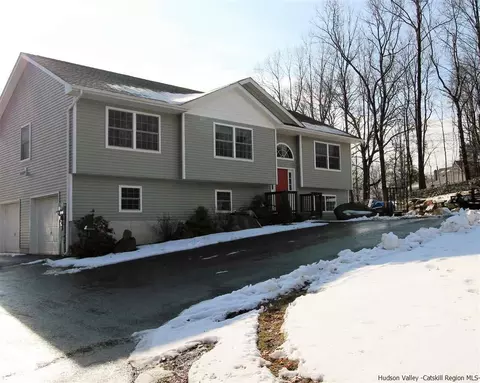 11 Pressler Rd, Wallkill, NY 12589 photo 1