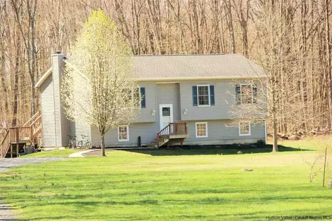 28 Hoppenstedt Rd, Wallkill, NY 12589 photo 1