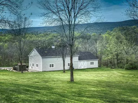 47 Saddleback Rdg, Wallkill, NY 12589 photo 4