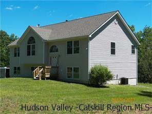75 Pressler Rd, Wallkill, NY 12589 photo 2
