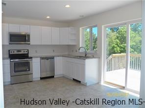 75 Pressler Rd, Wallkill, NY 12589 photo 4