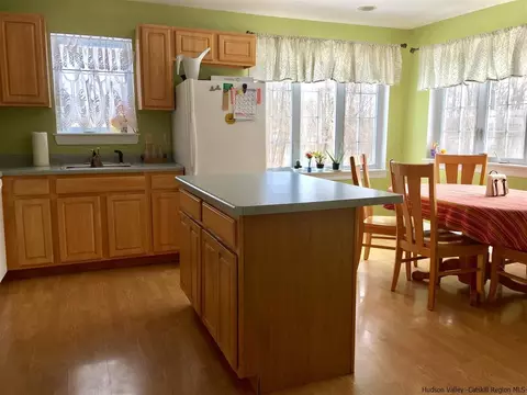 420 Forest Rd, Wallkill, NY 12589 photo 3