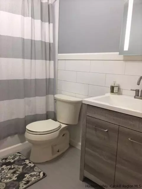 1058 Hoagerburgh Rd, Wallkill, NY 12589 photo 4