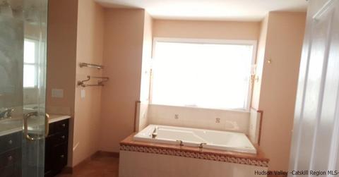 115 Denniston, New Windsor, NY 12553 photo 8