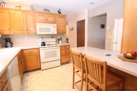 18 Michael Dr, Cottekill, NY 12419 photo 9
