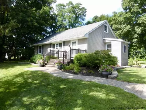 1102 Plains Rd, Wallkill, NY 12589 photo 4