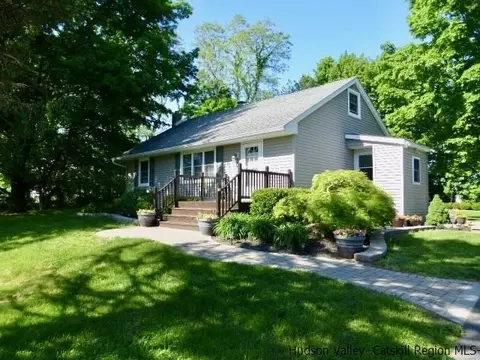 1102 Plains Rd, Wallkill, NY 12589 photo 2