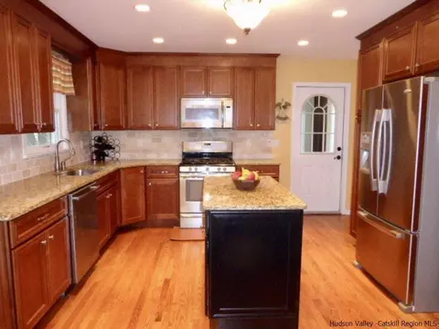 1102 Plains Rd, Wallkill, NY 12589 photo 9