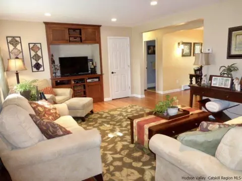 1102 Plains Rd, Wallkill, NY 12589 photo 6