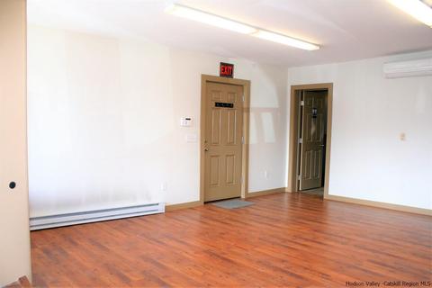 526 Main St, Cairo, NY 12413 photo 8