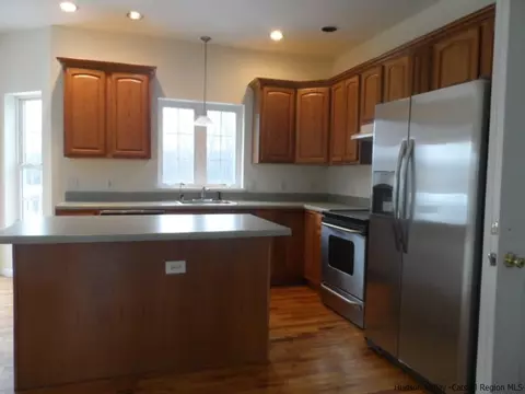 350 Bruyn Tpke, Wallkill, NY 12589 photo 5