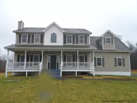 350 Bruyn Tpke, Wallkill, NY 12589 photo 1