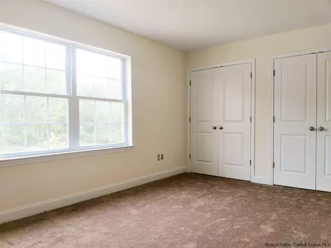 21 Ralph Brach Dr, Wallkill, NY 12589 photo 18