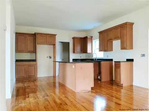 21 Ralph Brach Dr, Wallkill, NY 12589 photo 8